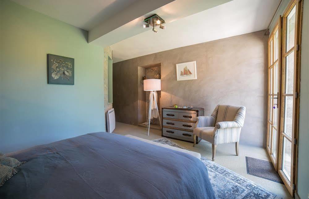 Bed and Breakfast Les Dames De Nage Grand-Champ Экстерьер фото