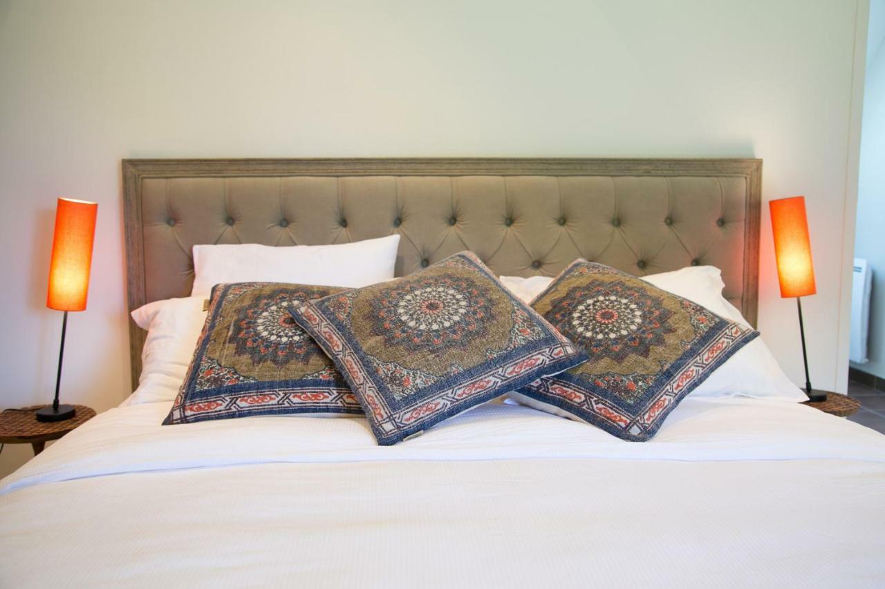 Bed and Breakfast Les Dames De Nage Grand-Champ Экстерьер фото