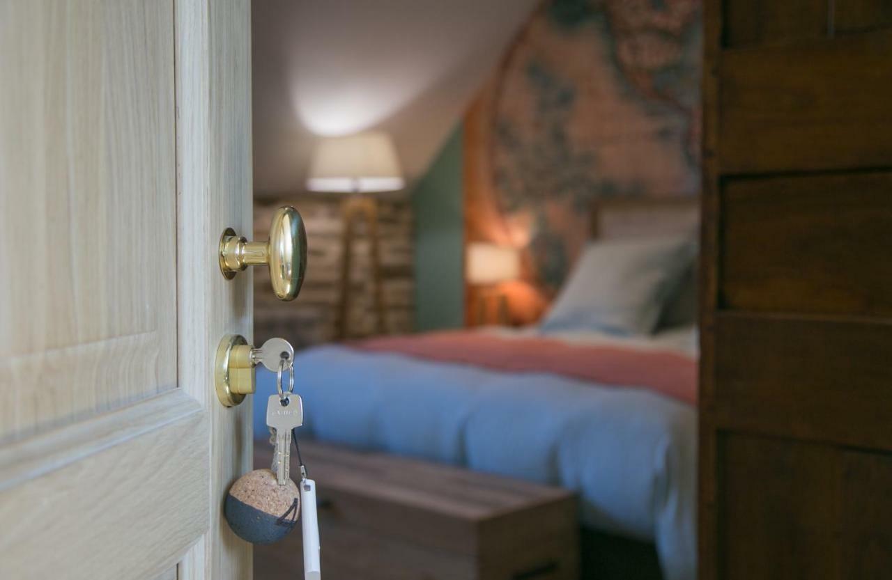 Bed and Breakfast Les Dames De Nage Grand-Champ Экстерьер фото